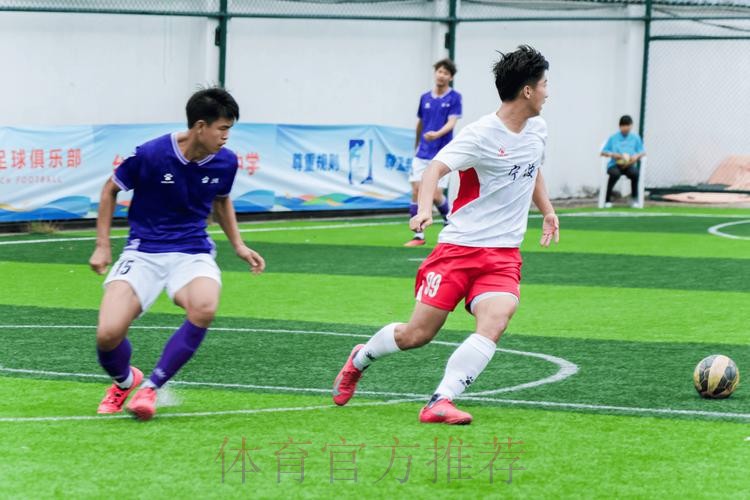 今日五人制赛场的垫场赛小球员 明日中国足球的未来希望 今日五人制赛场的垫场赛小球员 明日中国足球的未来希望