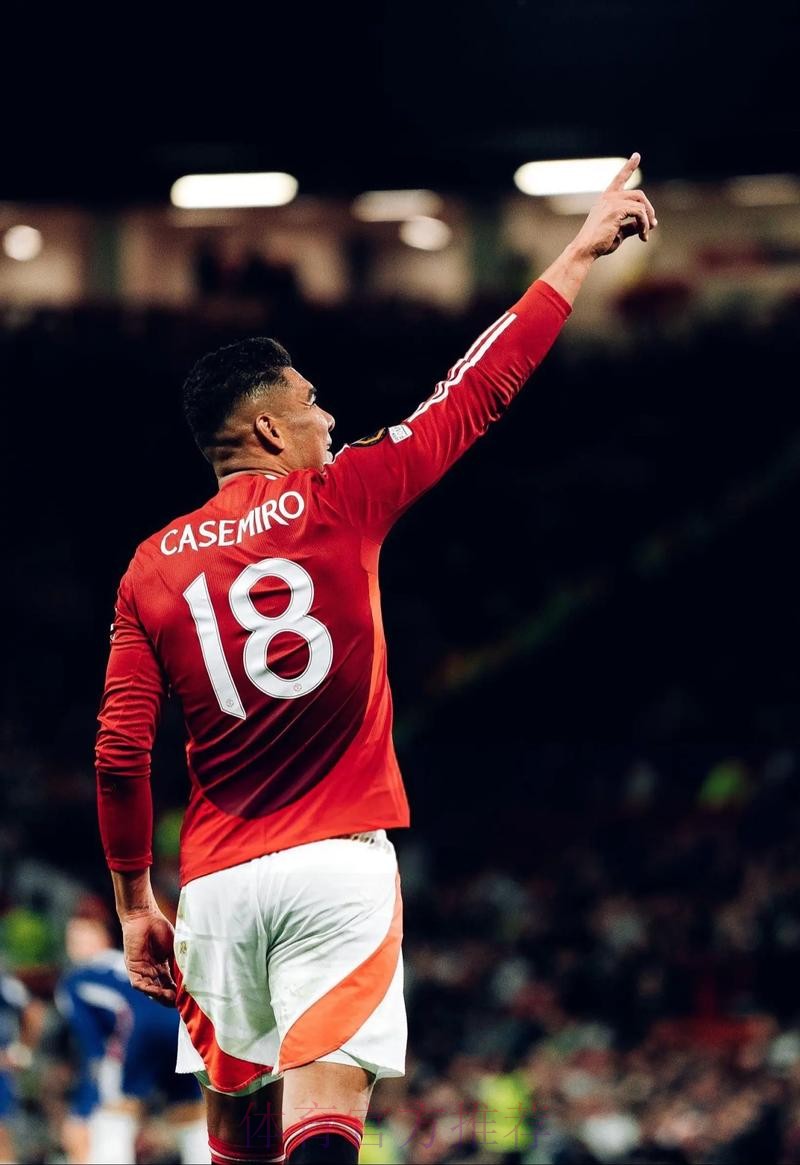 克罗斯:惊讶卡塞米罗去曼联 典礼中场没输过决赛 克罗斯:惊讶卡塞米罗去曼联 典礼中场没输过决赛